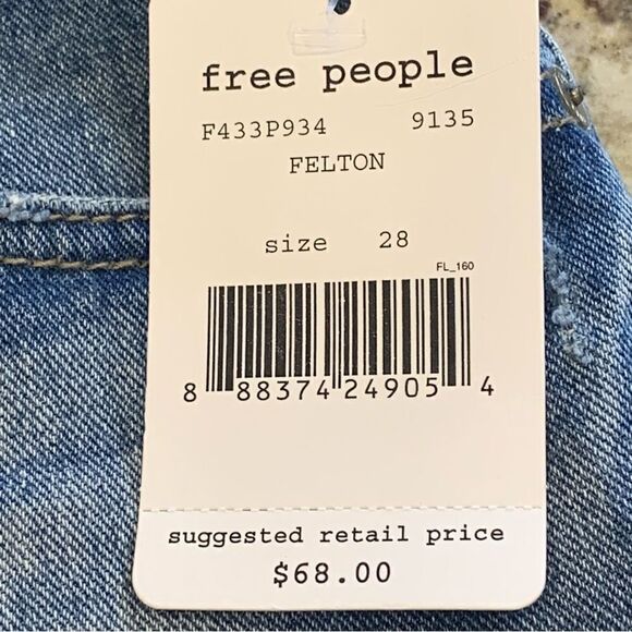 Free People Irreplaceable Cut Off Short in Felton Size 28 - Picture 7 of 9